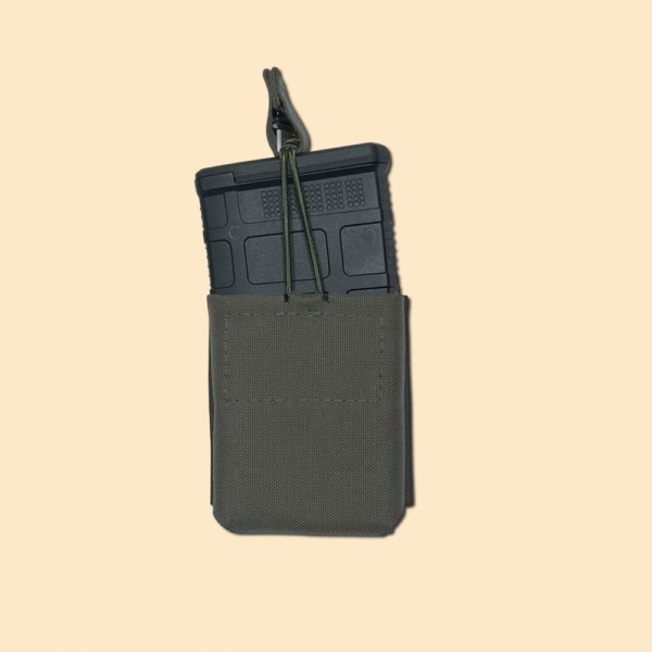 Our 7.62 mag pouch with bungee retention holding a 20 round 7.62 Pmag. Ranger Green. Compatible with most 20 round 7.62 NATO style magazines